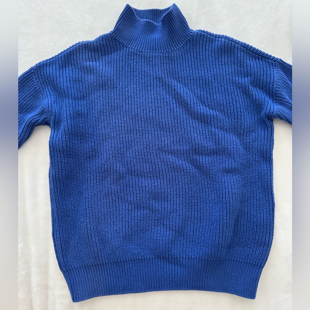 Magaschoni Royal Blue Knit Mock Neck Sweater
Worn Once Like New
Size XS